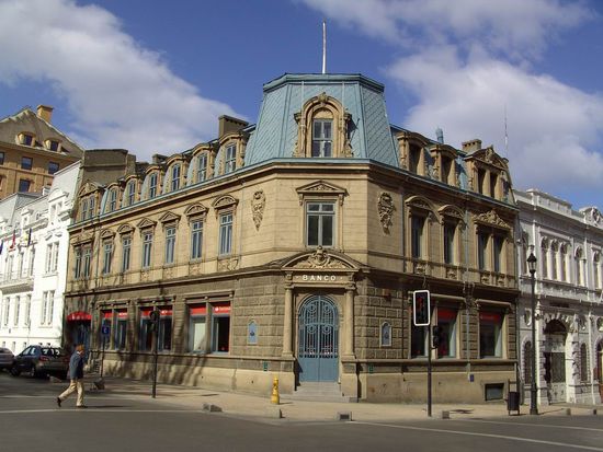 Punta Arenas  - Die Bank - wie bei uns in schönen Gebäuden