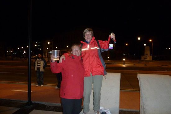 Punta Arenas  - Prosit Neujahr - Silvester 2011 am Hafen von Punta Arenas
