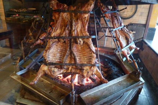 Ushuaia - Argentinisches Asado mit gegrilltem Lamm