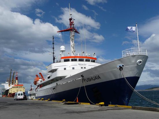 Ushuaia - Mit dem gleichnamigen Schiff fuhren wir in die Antarktis