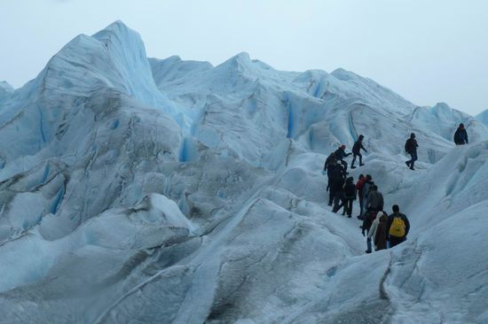 El Calafate - Birgits Gruppe inmitten des Gletschers