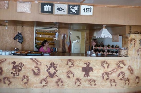 Ruta 40 - Das sind Nachbildungen der Hände, die man in den Höhlen findet und ca. tausend Jahre alt sein sollen.