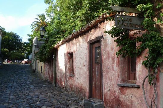 Colonial del Sacramento - ...ist bekannt für seine historische Altstadt mit dem typischen Kopfsteinpflaster und den kleinen Häusern.