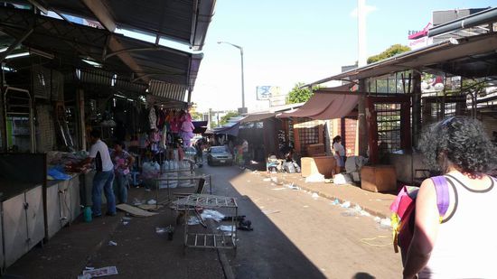 Iguazu 4. Tag, Paraguay - ....der schmutzige Straßenmarkt....