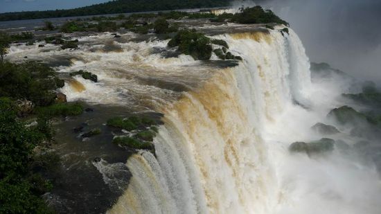 Favorit Nr. 3 - Iguazu Wasserfall - tosendes Spektakel!