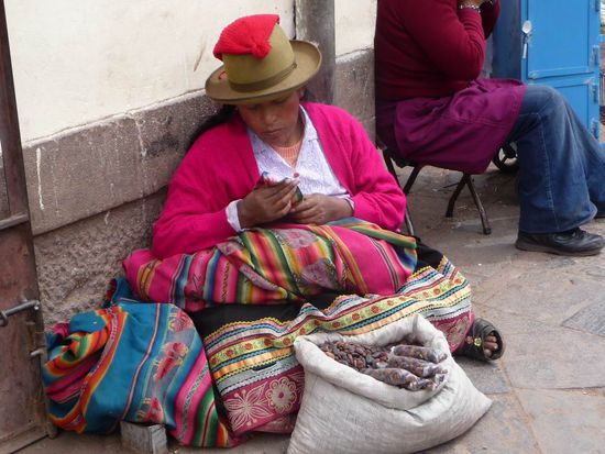 Peru - Indigena in sich versunken