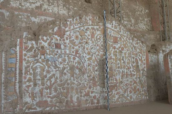 Trujillo - Wunderschoenes Wandfresko in der Mondpyramide, die der Sonnenpyramide gegenueber steht.