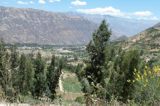 Huaraz - Ausblick auf die schwarze Cordillere