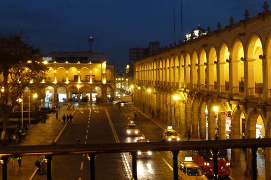 Arequipa bei Nacht - Plaza de Armas