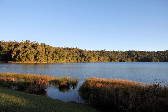 Lake Barrin ...