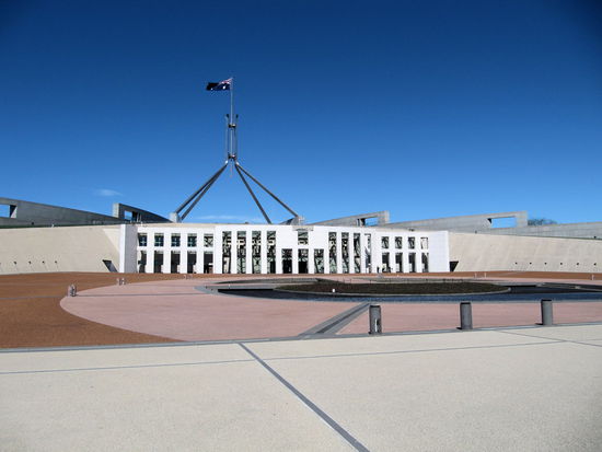 In Canberra haben wir das typische Touristenprogramm gemacht. Hier das Parliament House, wo wir eine lustige und informative Führung mitgemacht haben.