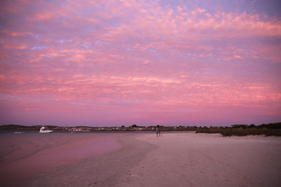 Wenn man sich umdrehte, waren die Wolken pink/lila eingefärbt.