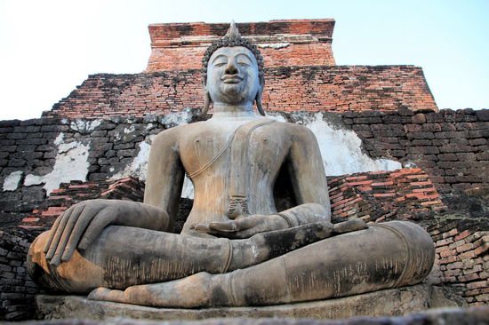 Buddhastatue in Groß.