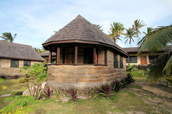 Im Vergleich zu Samoa ein wirkliches Luxus-Fale mit Wänden, Fenstern und einem eigenen Bad.