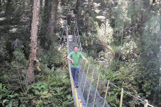 Nach 2,5 Stunden Wanderung erreichten wir bei Franks Creek die erste Brücke über den Catlins River.
