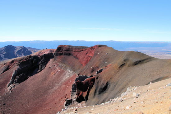Von der Spitze des Red Crater hat man einen tollen Blick in den Krater. Keine Ahnung warum er Red Crater heißt. 