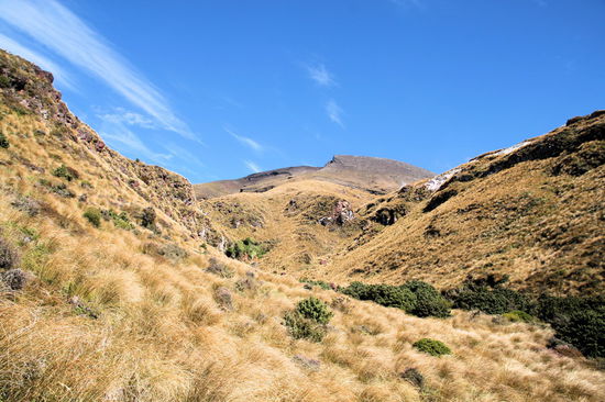 Blick zurück auf die hohen Berge ...
