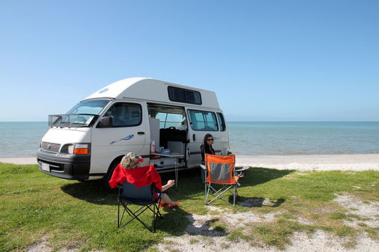 Da Lizzy noch nicht zurück nach Deutschland musste, überließ sie das Sonnetanken ihrer Mama.