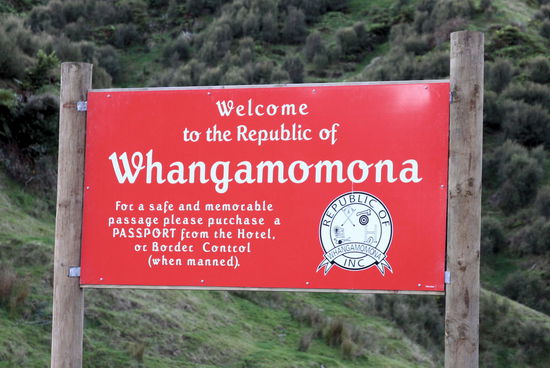 Der Forgotten World Highway führt auch durch die selbsternannte 'Republik' Whangamomona.