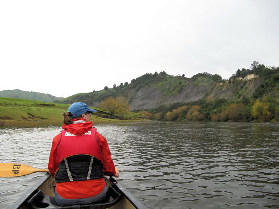 Anfangs machte der Fluss noch einen netten und ruhigen Eindruck, aber es gab viele unruhige Strecken und Stromschnellen (keine Fotos, da ich mit wildem Paddeln beschäftigt war!).