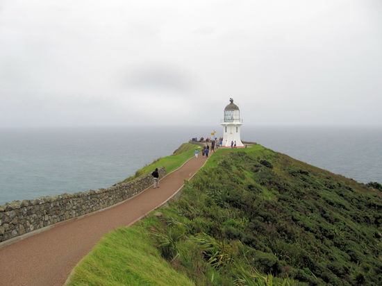 Das Cape Reinga Lighthouse als der Nebel für kurze Zeit verschwand.