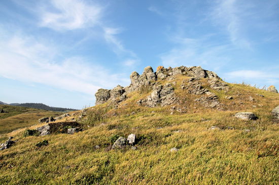 Hügel mit verwitterten Felsen die uns sehr an Neuseeland erinnerten.