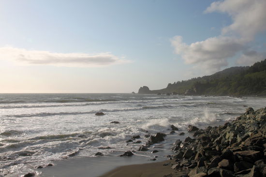 ... und noch mehr wilde Küste auf dem Weg nach Crescent City, wo wir die Nacht verbrachten.