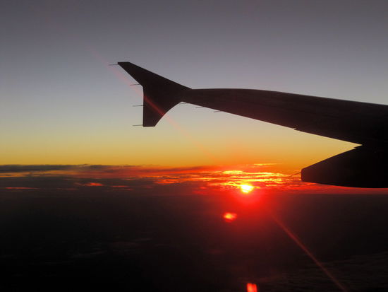 Der Flug nach Cairns - wie man sieht, wir fliegen in die Sonne! 