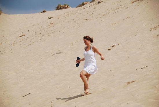 Sprint von der Wanderduene in Richtung Wasser...