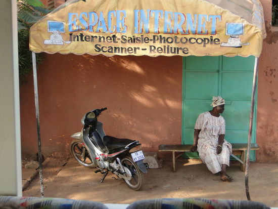 internet macht auch nicht vor afrika halt...