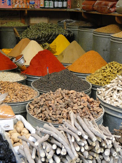 gewürze - marktstrasse in fez