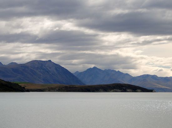 lake tekapo