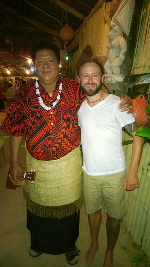 der besitzer des resort und meine wenigkeit