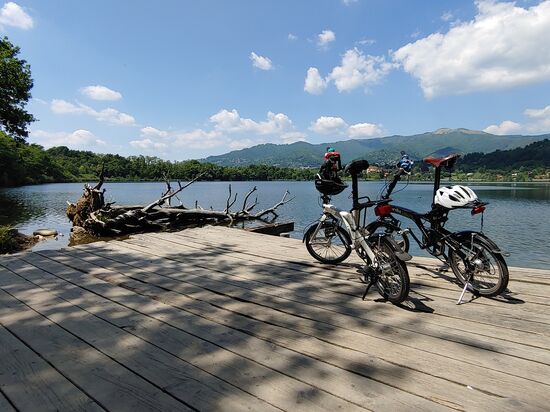 como - besuch eines nahegelegenen baggersees