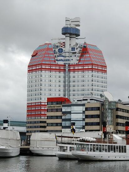 lipstick gebäude in göteborg - wurde zum hässlichsten gebäude in europa gekürt