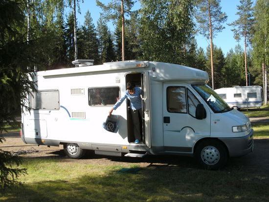 "Stubenreinigen" in Kajaani
Vorbei die Kälte - die Sonne scheint!!!