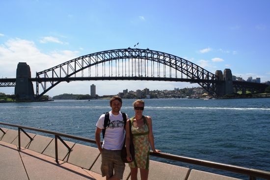 Vor der Harbour Bridge...