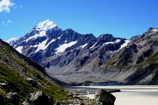 Da ist er nochmal. Im Vordergrund der Hooker Glacier mit Gletschersee