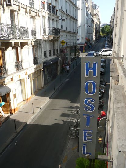 Unser Hostel in der "Rue Rodier"
