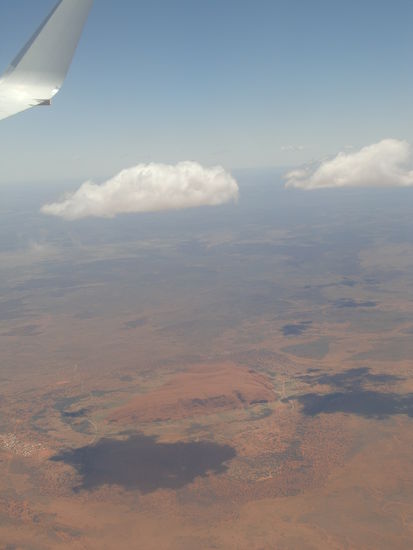 tschuess Uluruh!
Ihr seht schon, die Tour hoert hier auf. Also die Bilder am besten von hinten angucken!