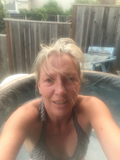 In Amas Hot Tube
