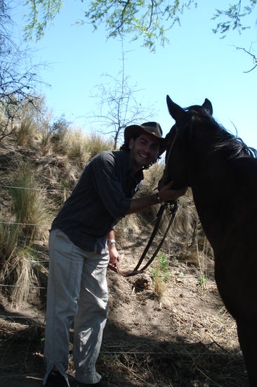 Unser sehr cooler Gaucho Max, der uebrigens grosser Fan der bayrischen Kultur ist und im Sommer 2010 selbst sechs Monate als Backpacker in Bayern unterwegs war. 