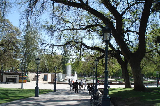Zentraler Platz Mendozas: Plaza de Independencia