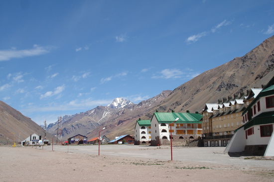 Mendozas Skigebiet. Jetzt im Fruehling ist da aber nichts mit Skifahren.