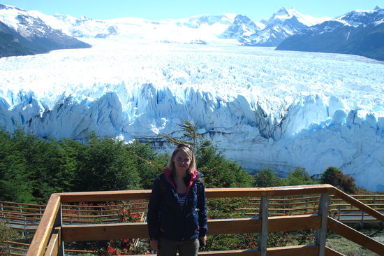 Und jetzt warten...und hoffen, dass der Gletscher kalbt und grosse Stuecke vom ihm abbrechen.