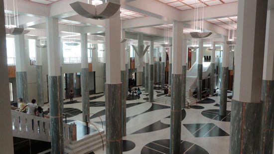 Fuehrung durchs Parlament...