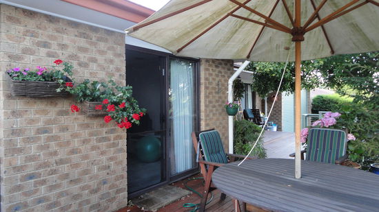 Bei Julie, der Couchsurferin, Zuhause...