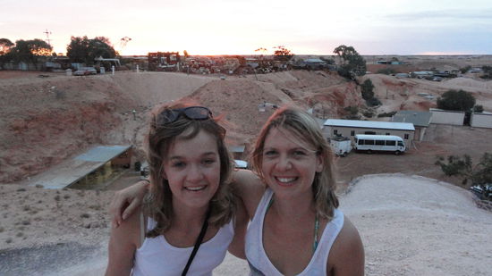 Franka aus den Niederlanden und ich in Coober Pedy