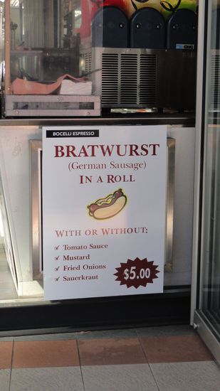 Deutsche Bratwurst gibt es ja wohl auch ueberall 