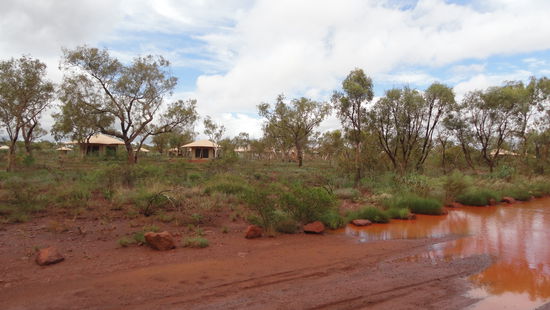 Im Karijini National Park. Im Hintergrund unsere Zelte.